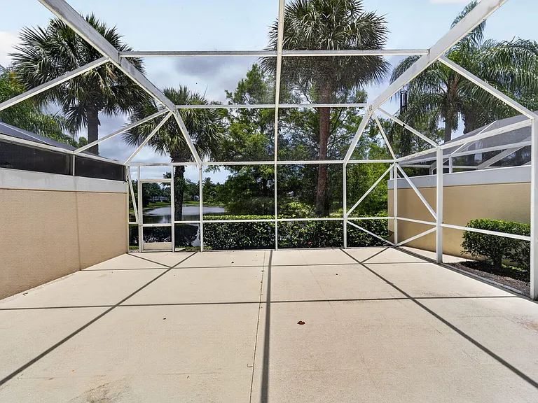 112 Santa Barbara Way — Photo 45