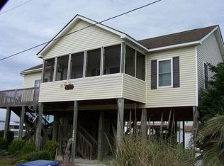 111 Sandlin Ln, North Topsail Beach, NC 28460