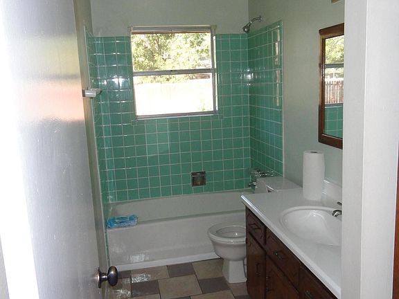 full bath