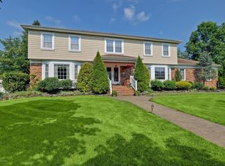 13 Hartshorne Rd, Ocean, NJ 07712