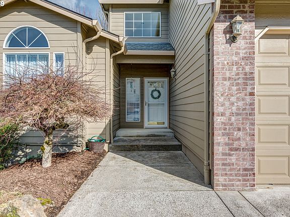 3rd image of 3537 NW Knapp Ln