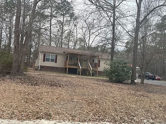 3rd image of 19 Tremont Rd