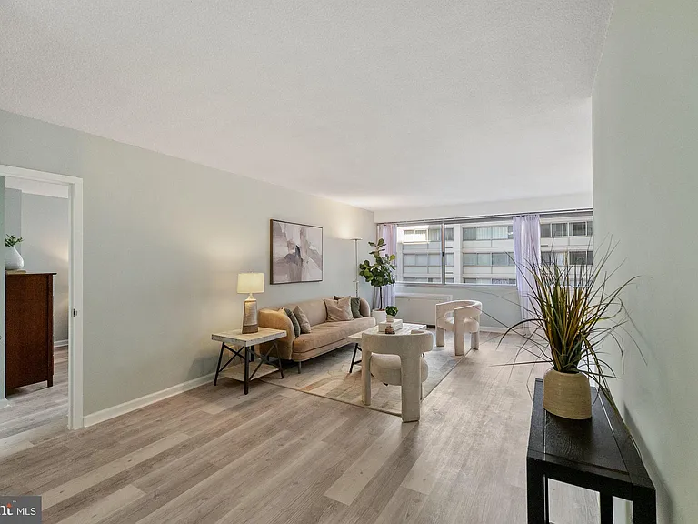 4515 Willard Ave #1414S — Photo 3