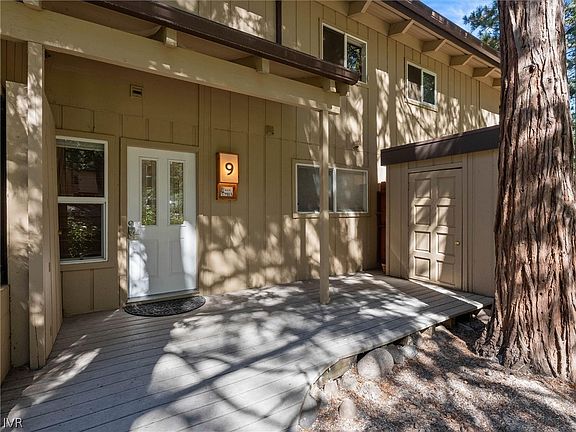 3rd image of 321 Ski Way #9