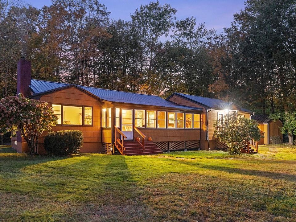 1st image of 16 Sharon Hill Drive