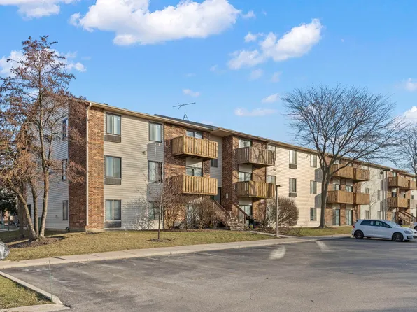 756 Prescott Dr APT 112, Roselle, IL 60172
