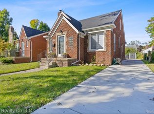 1011 N York St, Dearborn, MI 48128