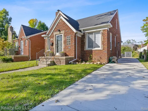 1011 N York St, Dearborn, MI 48128