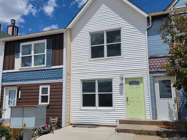 4325 Crow Dr, Laramie, WY 82072