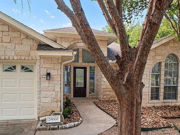 4th image of 29000 Colonial Dr