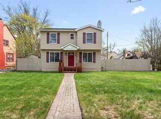 3260 Sashabaw Rd, Waterford, MI 48329