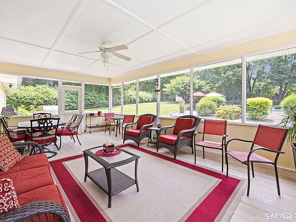 4th image of 8 Lindsley Drive