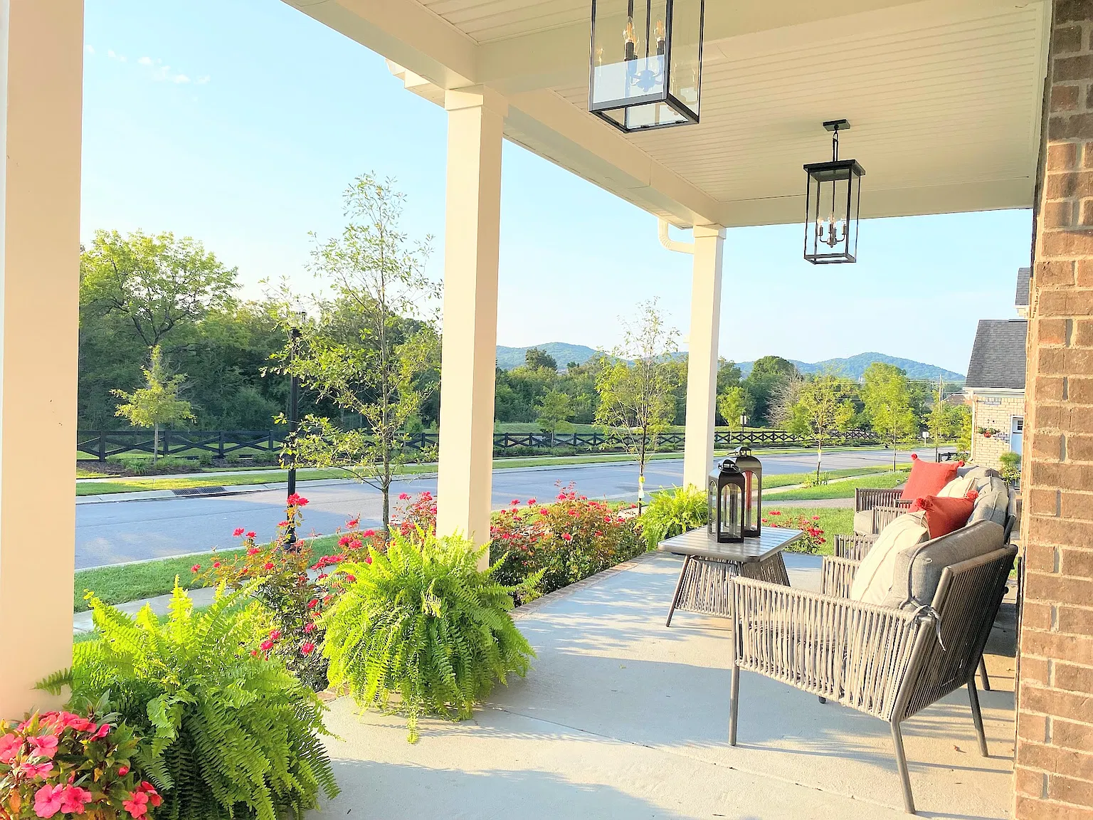 4 bed, 3.5 bath, 3028 sqft, $3,900 — Photo 3