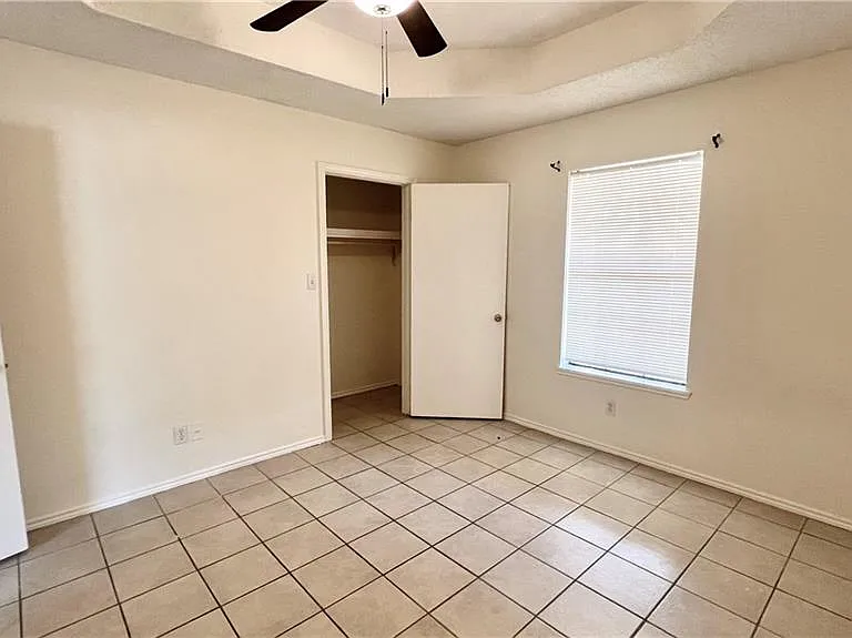 2714 E Mile 4 Rd #23 — Photo 5