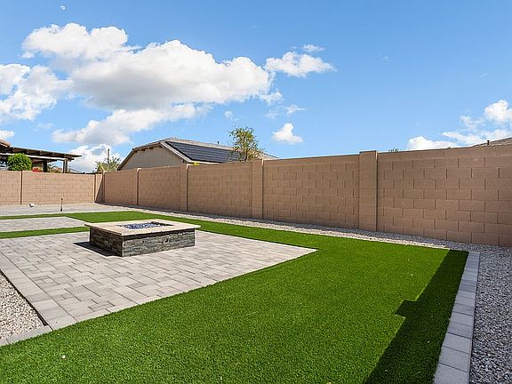 4th image of 16747 W Cielo Grande Ave