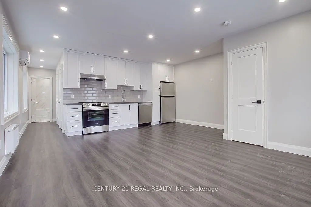 2 bed, $2,899 — Photo 1