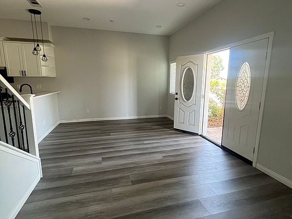 5th image of 9223 Cypress Ave #101