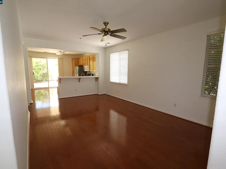 567 Quindell Way — Photo 6