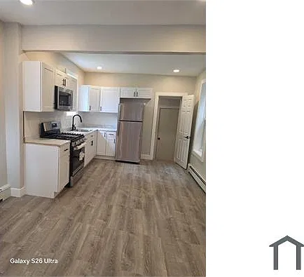3 bed, $2,400 — Photo 3