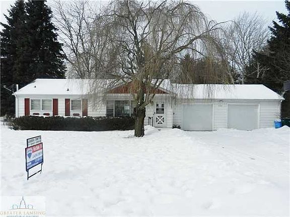 3rd image of 3216 Manley Dr