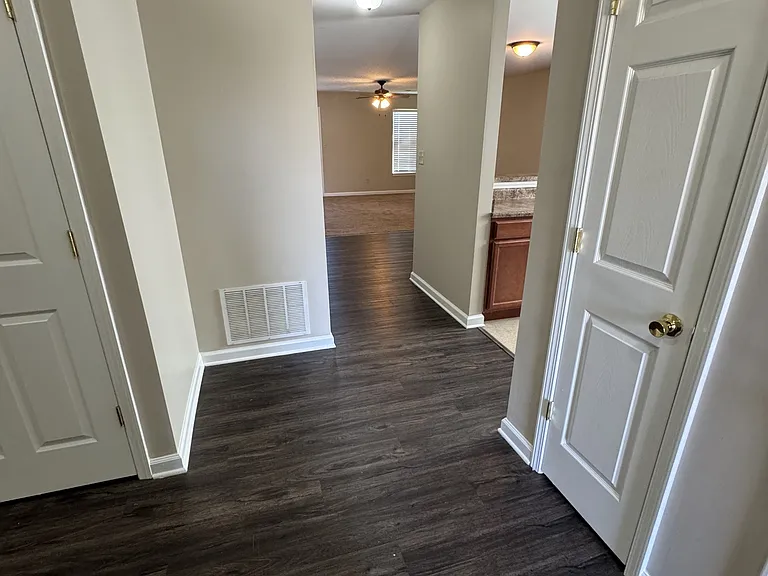 708 Chatham Ct #1 — Photo 7