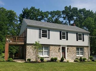 5748 Euclid Rd, Cincinnati, OH 45236