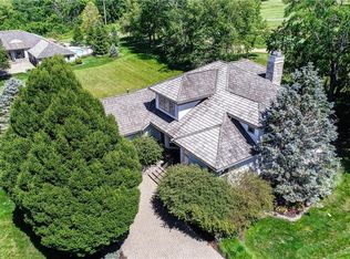 68 Governors Club Dr, Xenia, OH 45385