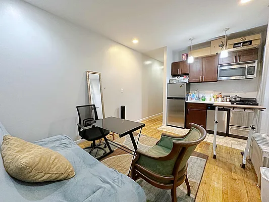 Rented by Living New York | media 13