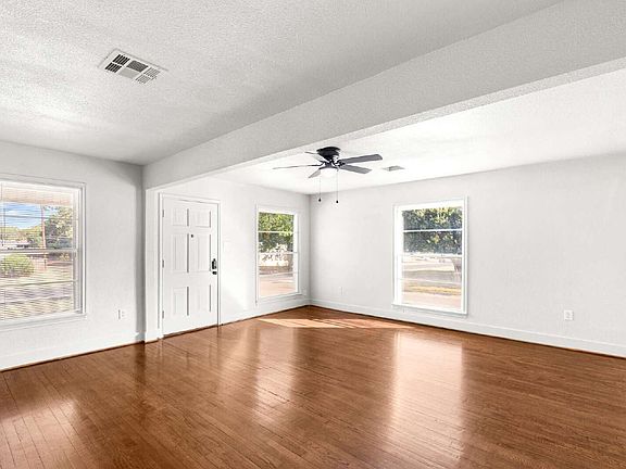 3rd image of 2700 Alexander Ave