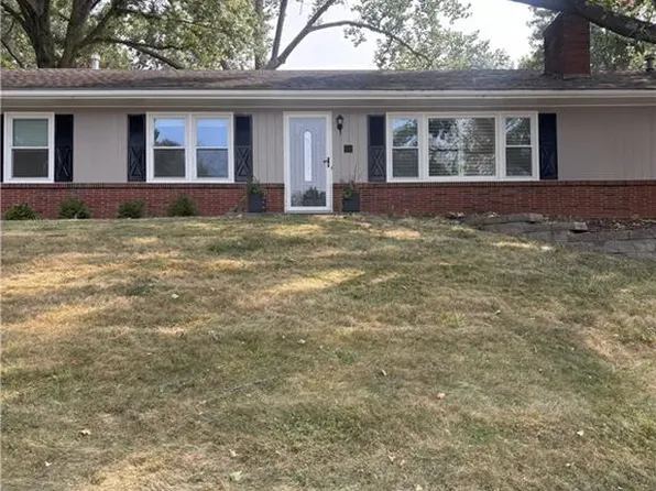 17 NW 43rd St, Kansas City, MO 64116