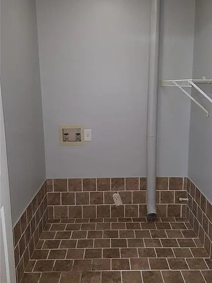 3885 Waterford Dr — Photo 21