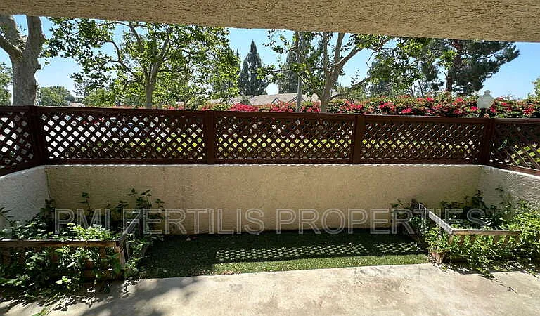 8331 Vineyard Ave #7 — Photo 22