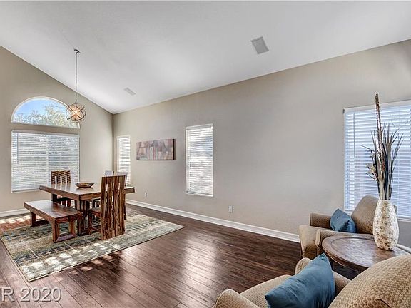 3rd image of 10657 Shelter Hill Ct
