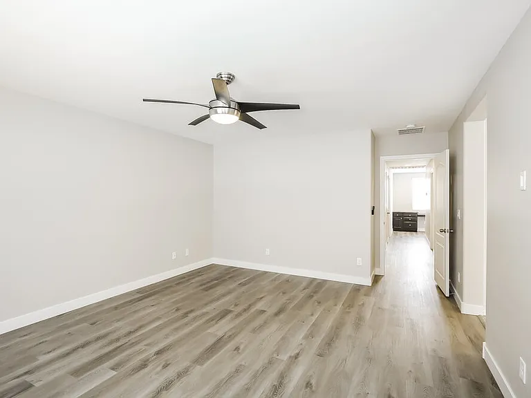 8112 Satin Carnation Ln — Photo 9