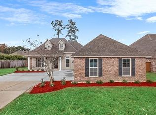 142 Laurel Oaks Rd, Madisonville, LA 70447