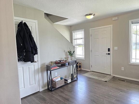 5th image of 1855 N Sparrow Hawk Ave