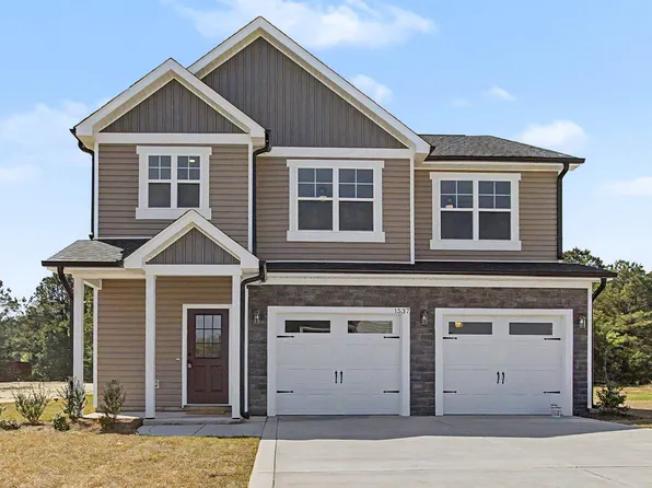 1537 Eastbay Dr, Fayetteville, NC 28312