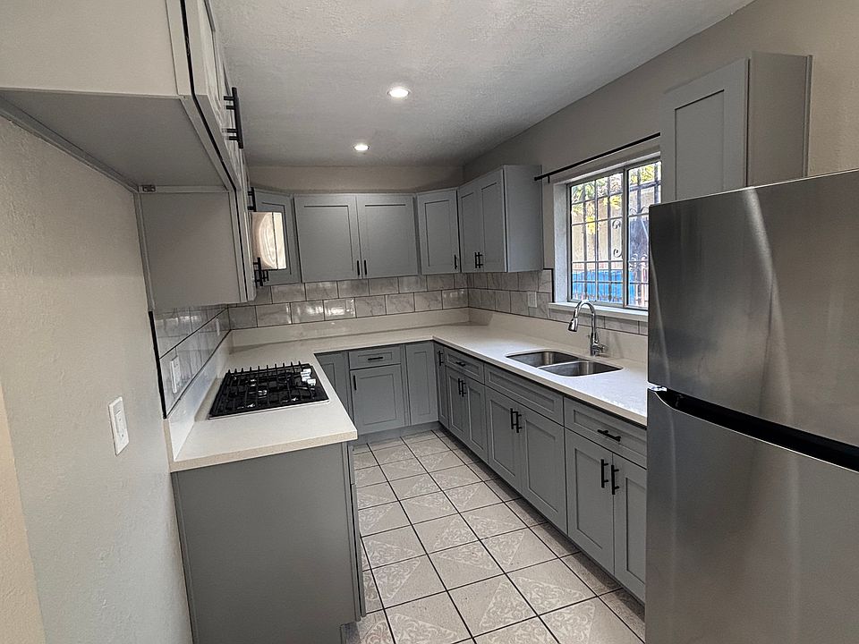 1st image of 131 E 82nd Pl #1