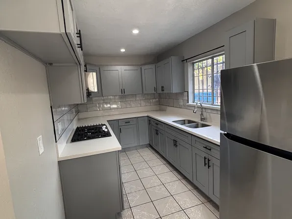 131 E 82nd Pl #1, Los Angeles, CA 90003