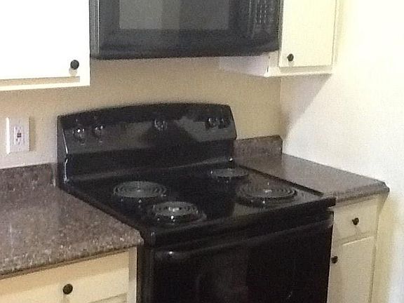 2nd image of 3708 N Cummings Dr