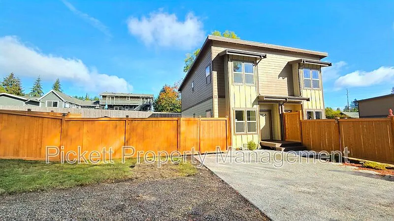 2 bed, 1.5 bath, 1152 sqft, $2,350 — Photo 2