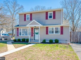 297 Beach Ave, Pasadena, MD 21122