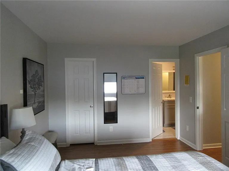 524 Eastbrooke Ln — Photo 13