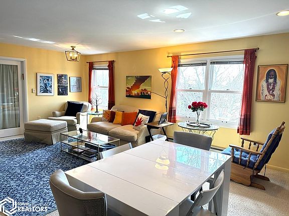 3rd image of 1100 University Manor Dr #B-34-35