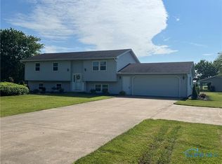 565 County Road 242, Fremont, OH 43420