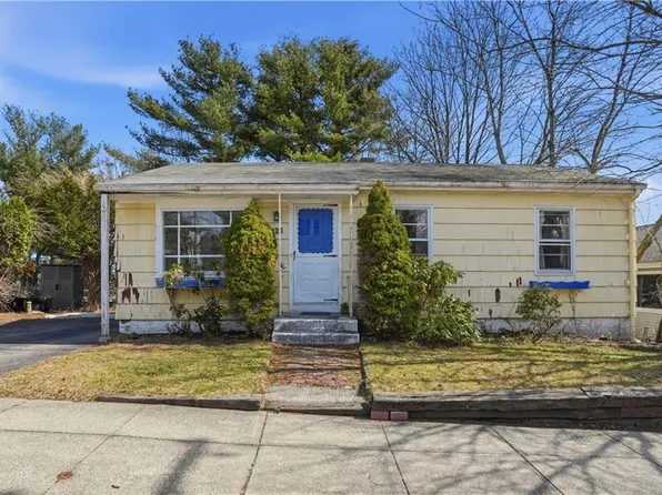 128 Clifford St, Pawtucket, RI 02860