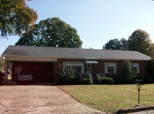 2660 Shepard Dr, Humboldt, TN 38343