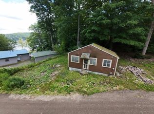 11 Chandler Rd, Holland, MA 01521