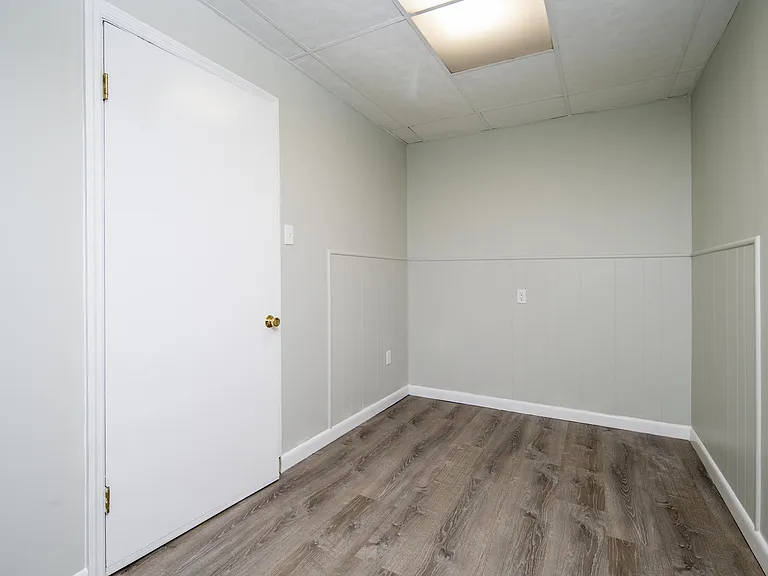 159 Hoosick St #1F — Photo 20