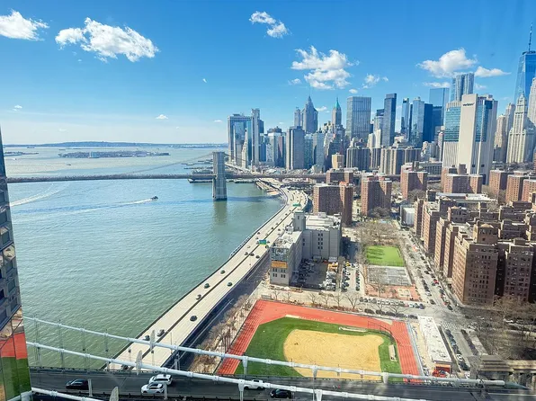 252 South St Unit 33N, New York, NY 10002